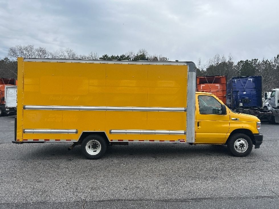 Light Duty Box Truck-Light and Medium Duty Trucks-Ford-2022-E350-Duluth-GA-92,106\n\t\tmiles-$ 30,000 - Image 15
