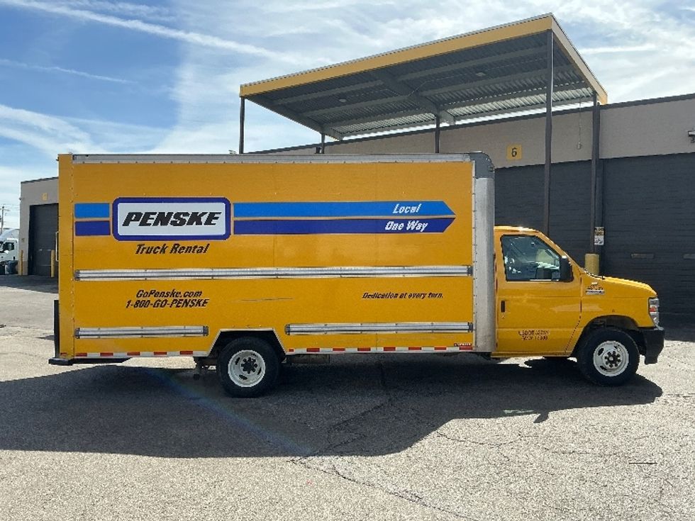 Light Duty Box Truck-Light and Medium Duty Trucks-Ford-2022-E350-Earth City-MO-122,708\n\t\tmiles-$ 24,750 - Image 15