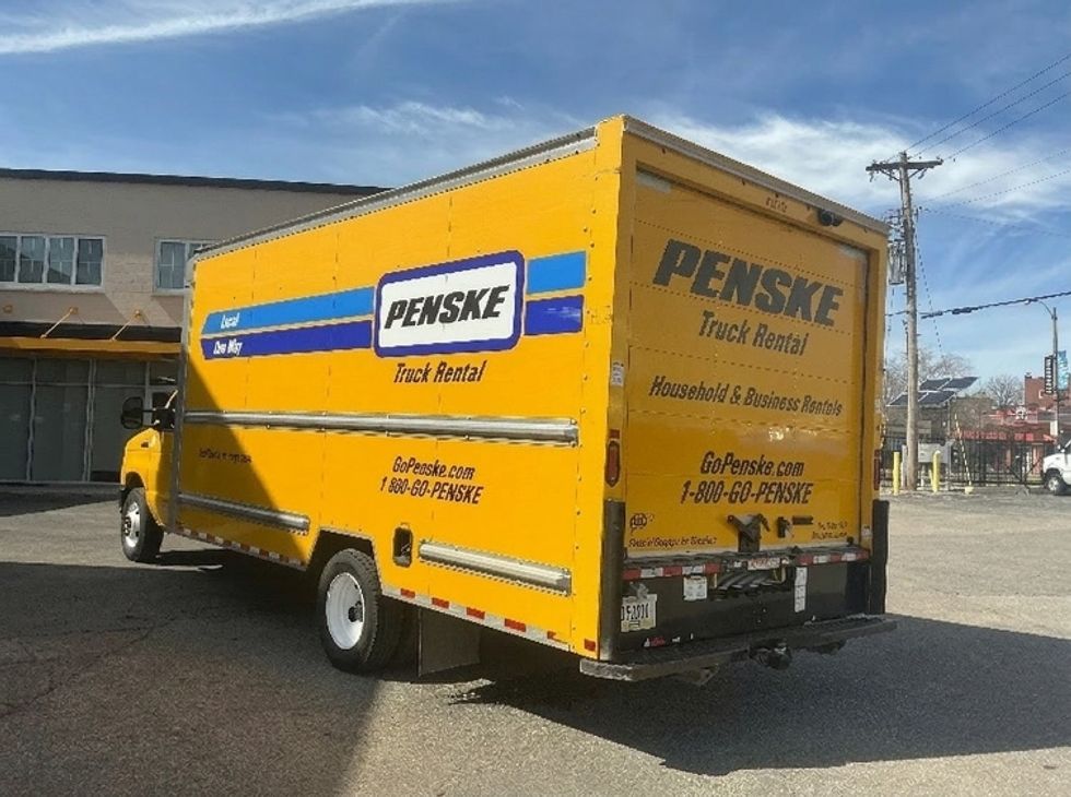 Light Duty Box Truck-Light and Medium Duty Trucks-Ford-2022-E350-Earth City-MO-122,708\n\t\tmiles-$ 24,750 - Image 6