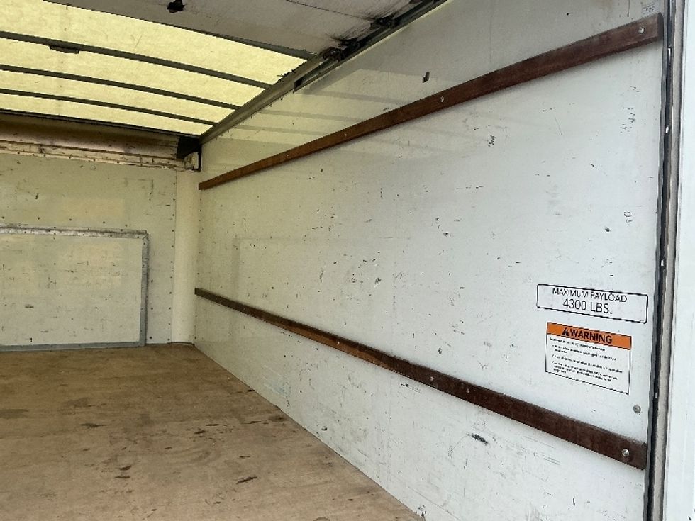 Light Duty Box Truck-Light and Medium Duty Trucks-Ford-2022-E350-Earth City-MO-148,920\n\t\tmiles-$ 23,000 - Image 12