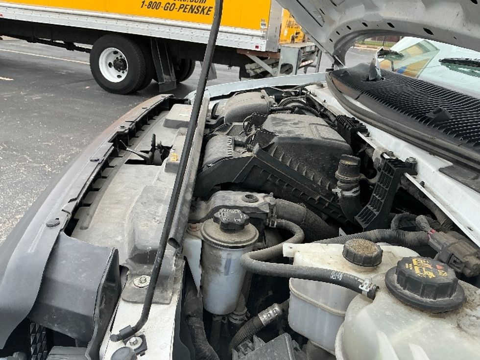Light Duty Box Truck-Light and Medium Duty Trucks-Ford-2022-E350-Earth City-MO-148,920\n\t\tmiles-$ 23,000 - Image 24