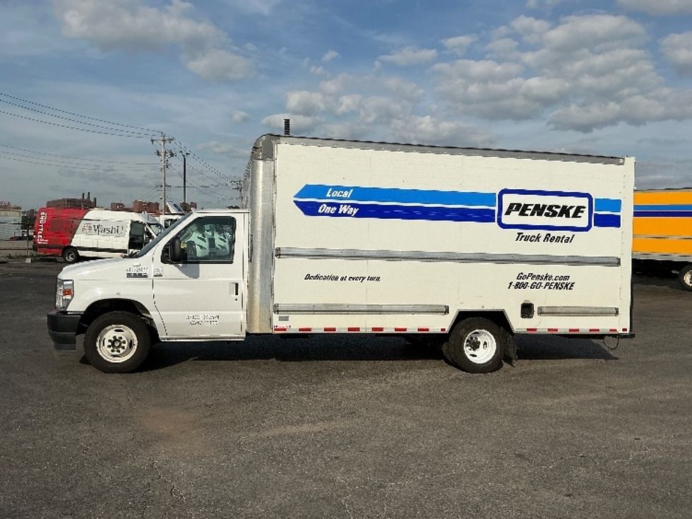 Light Duty Box Truck-Light and Medium Duty Trucks-Ford-2022-E350-Earth City-MO-148,920\n\t\tmiles-$ 23,000 - Image 4