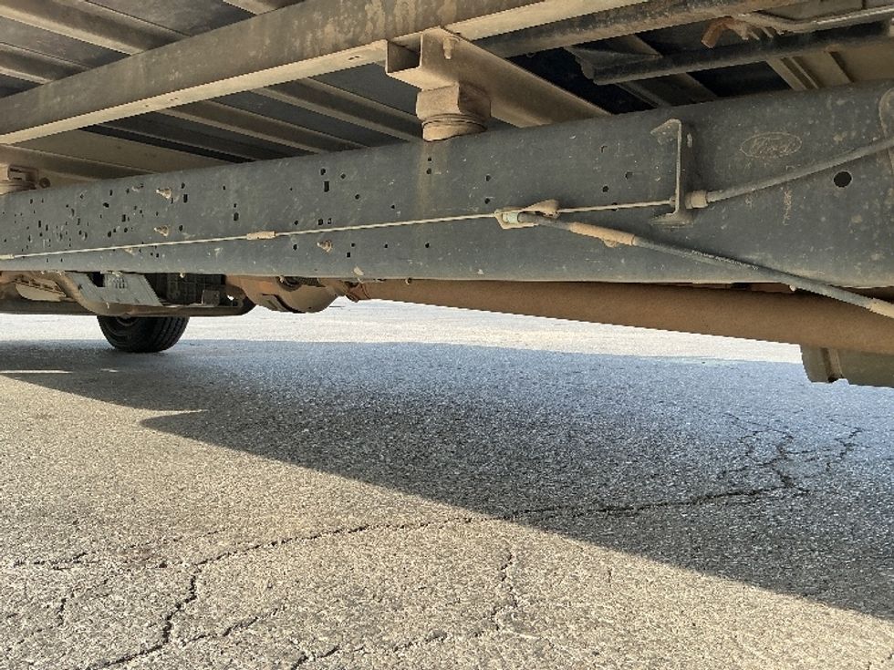 Light Duty Box Truck-Light and Medium Duty Trucks-Ford-2022-E350-Earth City-MO-148,920\n\t\tmiles-$ 23,000 - Image 5