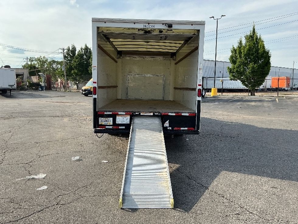 Light Duty Box Truck-Light and Medium Duty Trucks-Ford-2022-E350-Earth City-MO-148,920\n\t\tmiles-$ 23,000 - Image 9