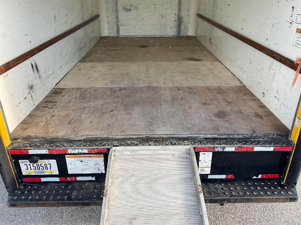 Light Duty Box Truck-Light and Medium Duty Trucks-Ford-2022-E350-Earth City-MO-94,004\n\t\tmiles-$ 28,250 - Image 10