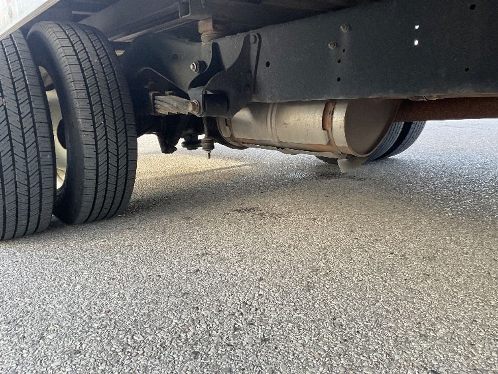 Light Duty Box Truck-Light and Medium Duty Trucks-Ford-2022-E350-Earth City-MO-94,004\n\t\tmiles-$ 28,250 - Image 14