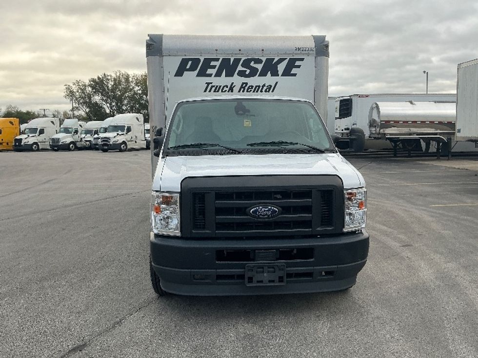 Light Duty Box Truck-Light and Medium Duty Trucks-Ford-2022-E350-East Chicago-IN-101,730\n\t\tmiles-$ 31,500 - Image 2