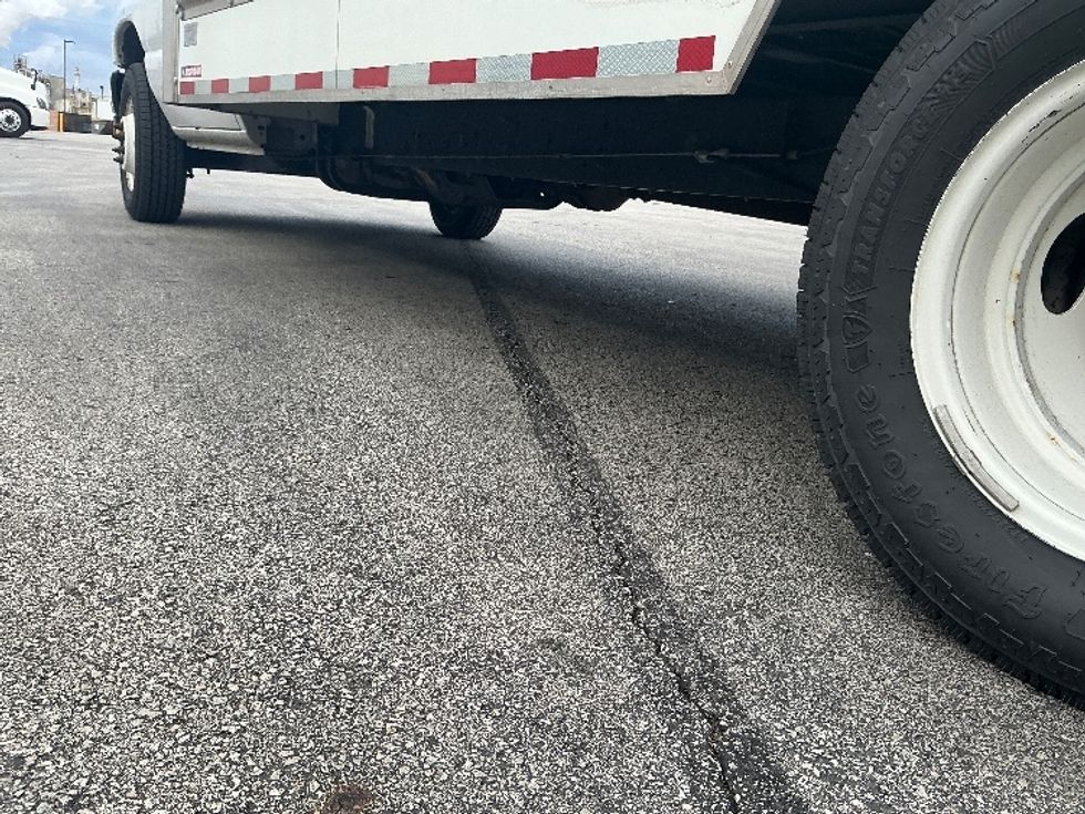 Light Duty Box Truck-Light and Medium Duty Trucks-Ford-2022-E350-East Chicago-IN-101,730\n\t\tmiles-$ 31,500 - Image 5