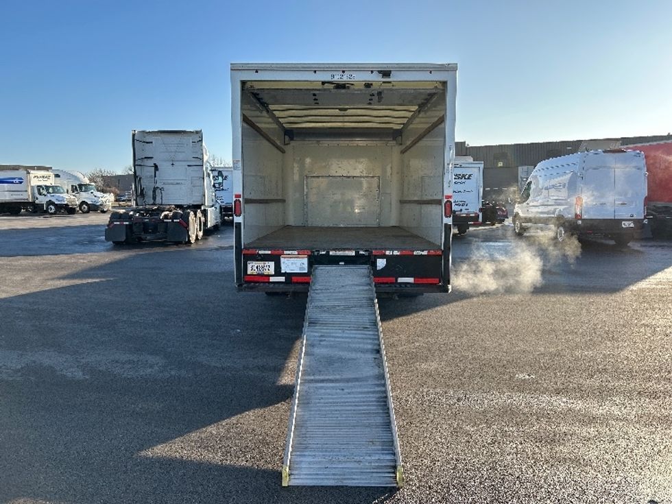 Light Duty Box Truck-Light and Medium Duty Trucks-Ford-2022-E350-East Chicago-IN-102,313\n\t\tmiles-$ 31,000 - Image 9