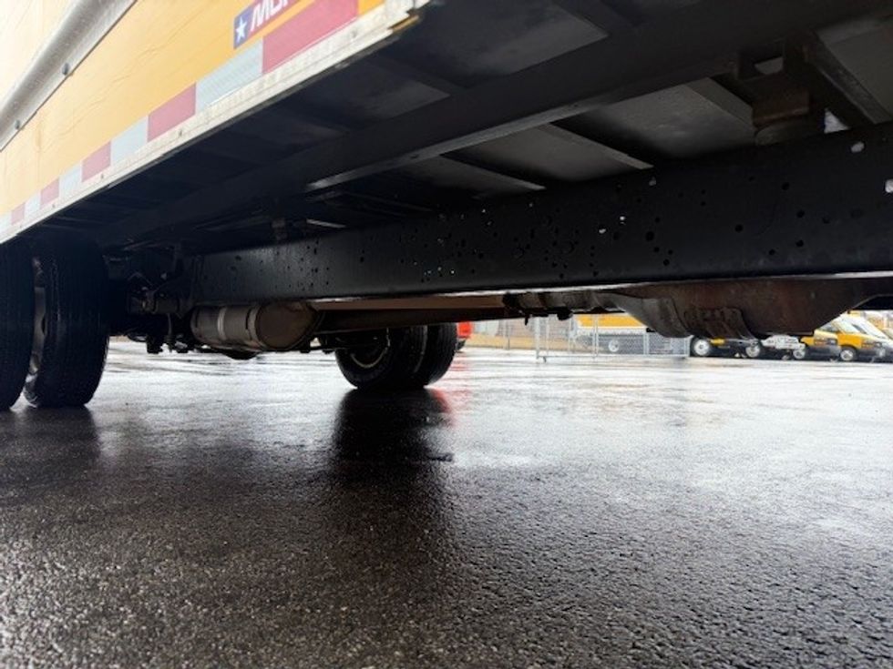 Light Duty Box Truck-Light and Medium Duty Trucks-Ford-2022-E350-East Chicago-IN-115,651\n\t\tmiles-$ 25,750 - Image 14