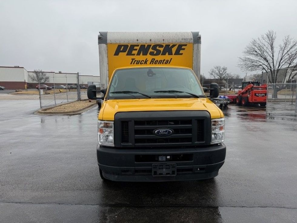 Light Duty Box Truck-Light and Medium Duty Trucks-Ford-2022-E350-East Chicago-IN-115,651\n\t\tmiles-$ 25,750 - Image 2