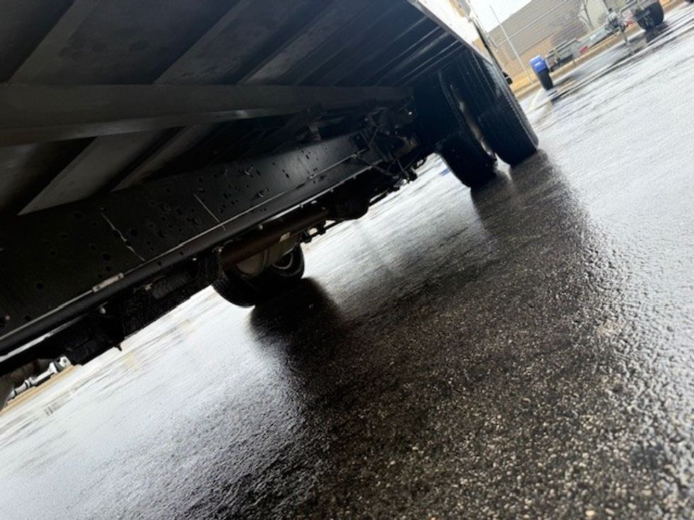 Light Duty Box Truck-Light and Medium Duty Trucks-Ford-2022-E350-East Chicago-IN-115,651\n\t\tmiles-$ 25,750 - Image 5