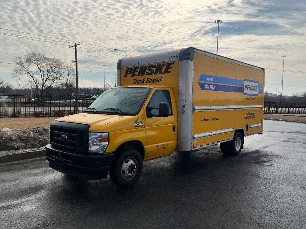 Light Duty Box Truck-Light and Medium Duty Trucks-Ford-2022-E350-East Chicago-IN-119,177\n\t\tmiles-$ 25,250 - Image 3
