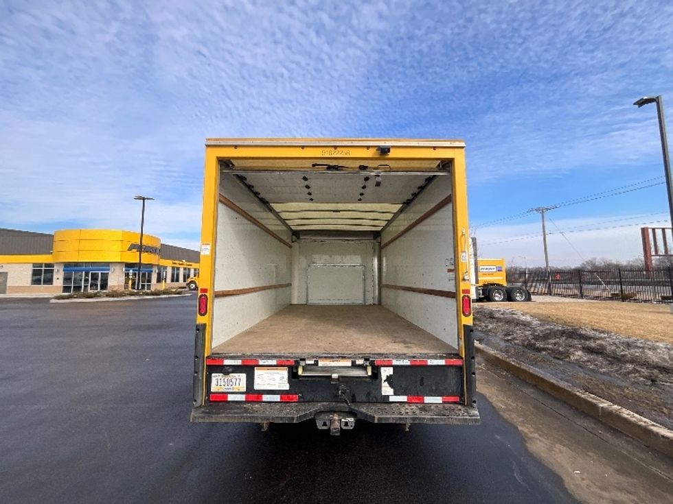 Light Duty Box Truck-Light and Medium Duty Trucks-Ford-2022-E350-East Chicago-IN-119,177\n\t\tmiles-$ 25,250 - Image 7