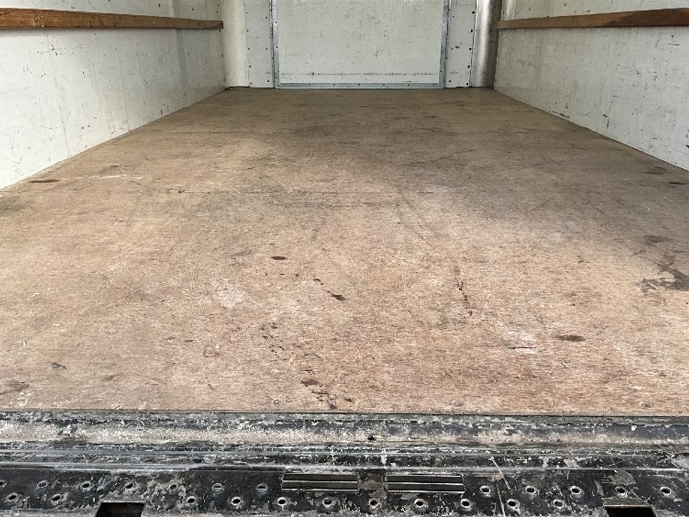 Light Duty Box Truck-Light and Medium Duty Trucks-Ford-2022-E350-East Chicago-IN-119,177\n\t\tmiles-$ 25,250 - Image 8