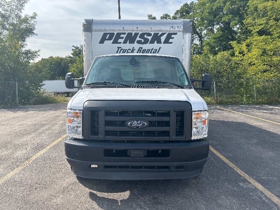 Light Duty Box Truck-Light and Medium Duty Trucks-Ford-2022-E350-East Chicago-IN-56,910\n\t\tmiles-$ 36,250 - Image 2