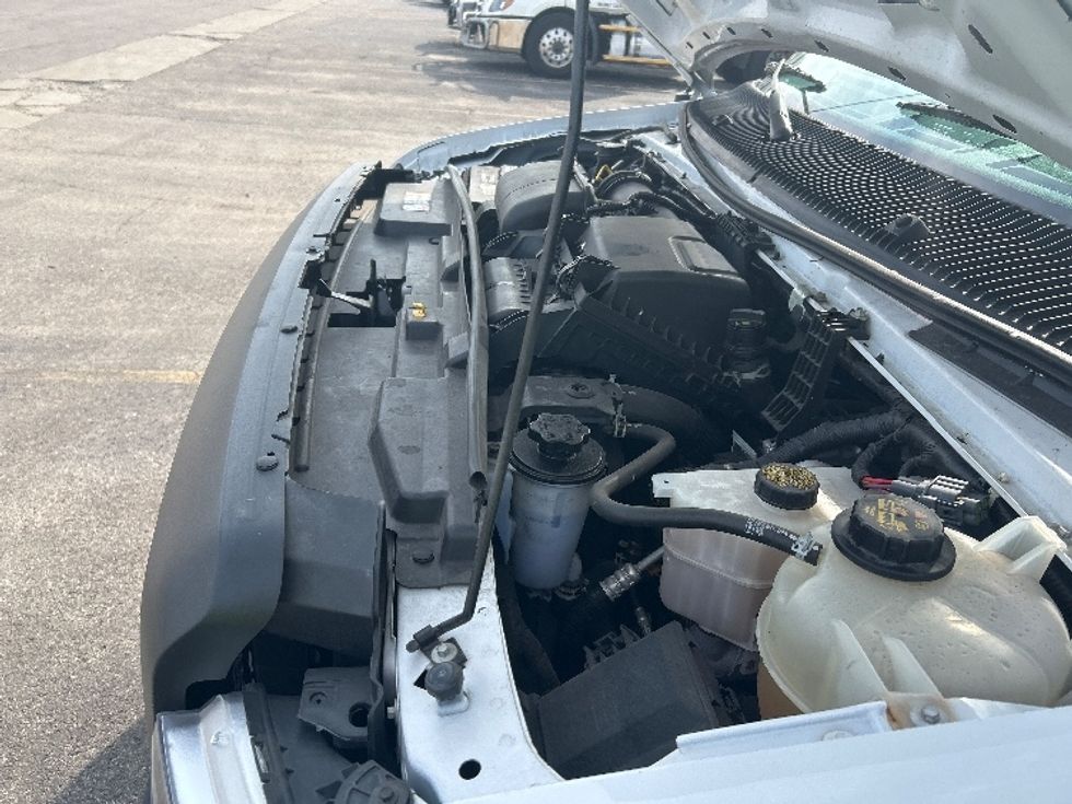 Light Duty Box Truck-Light and Medium Duty Trucks-Ford-2022-E350-East Chicago-IN-56,910\n\t\tmiles-$ 36,250 - Image 22