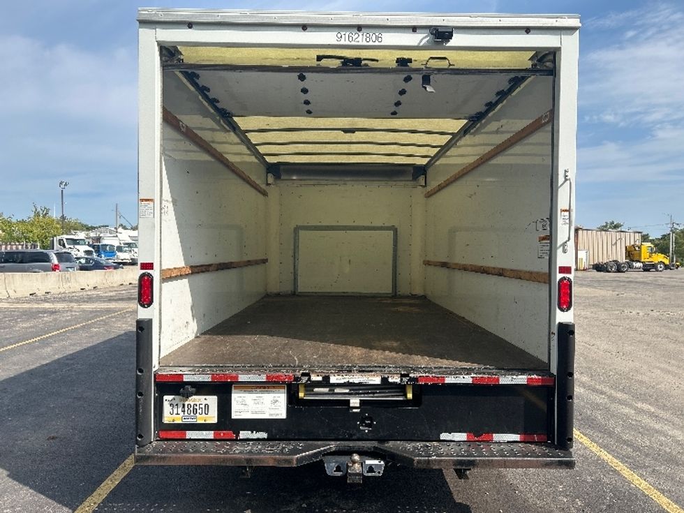 Light Duty Box Truck-Light and Medium Duty Trucks-Ford-2022-E350-East Chicago-IN-56,910\n\t\tmiles-$ 36,250 - Image 7