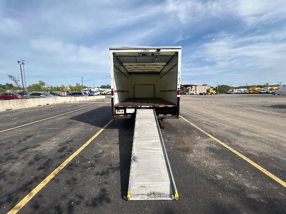Light Duty Box Truck-Light and Medium Duty Trucks-Ford-2022-E350-East Chicago-IN-56,910\n\t\tmiles-$ 36,250 - Image 8