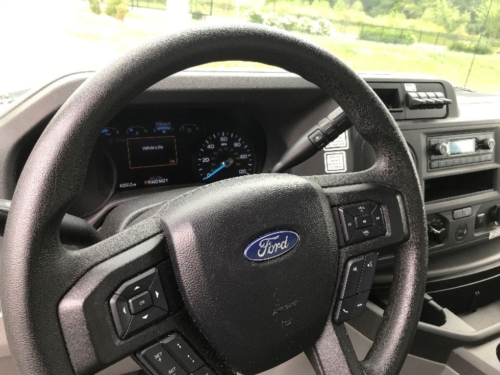 Light Duty Box Truck-Light and Medium Duty Trucks-Ford-2022-E350-East Chicago-IN-61,282\n\t\tmiles-$ 45,500 - Image 18