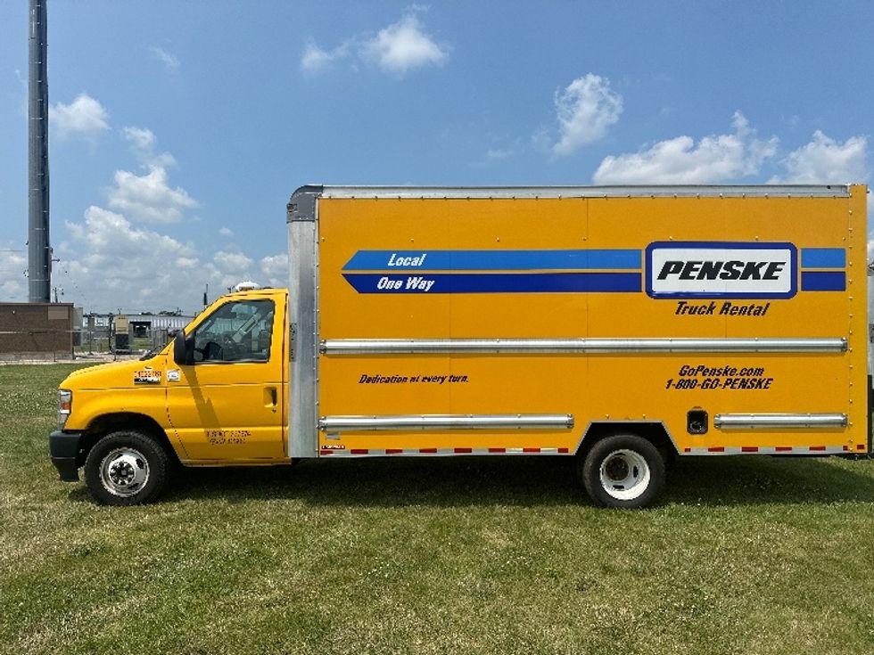 Light Duty Box Truck-Light and Medium Duty Trucks-Ford-2022-E350-East Chicago-IN-75,918\n\t\tmiles-$ 39,000 - Image 4