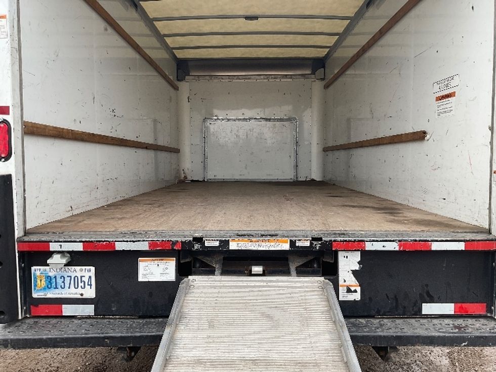 Light Duty Box Truck-Light and Medium Duty Trucks-Ford-2022-E350-East Chicago-IN-82,394\n\t\tmiles-$ 39,250 - Image 10