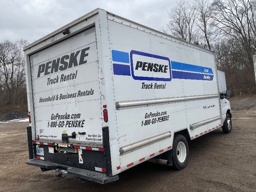 Light Duty Box Truck-Light and Medium Duty Trucks-Ford-2022-E350-East Chicago-IN-82,394\n\t\tmiles-$ 39,250 - Image 13