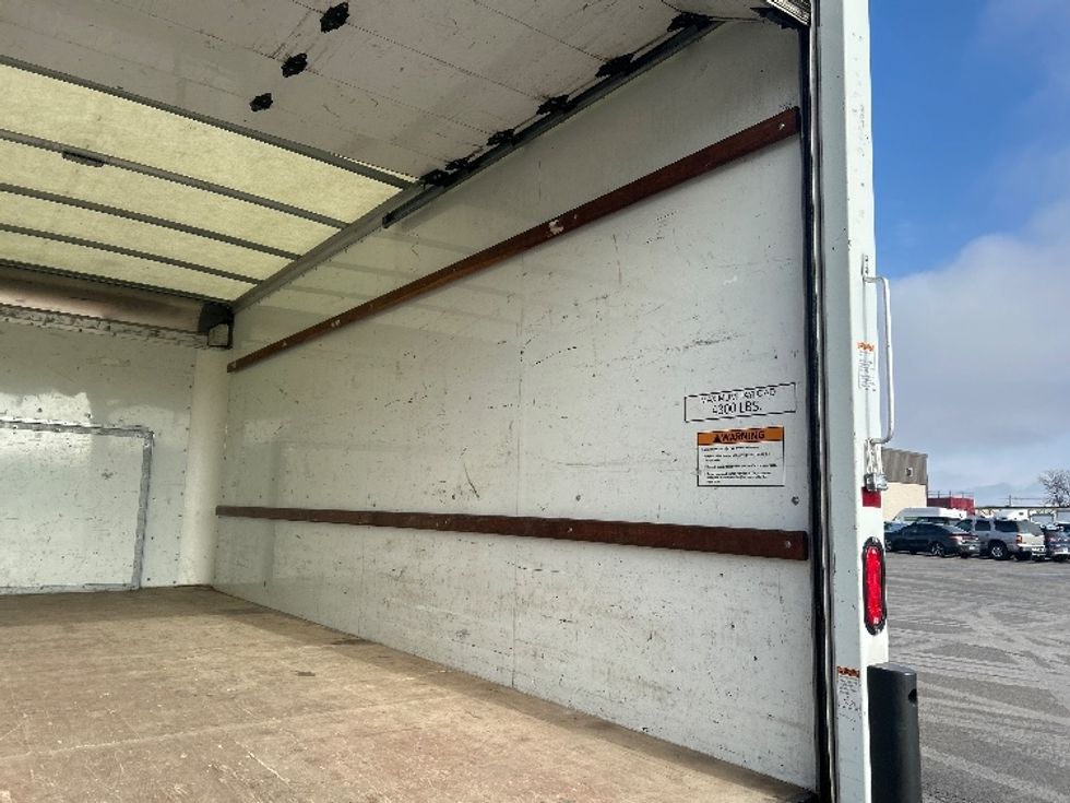 Light Duty Box Truck-Light and Medium Duty Trucks-Ford-2022-E350-East Chicago-IN-88,510\n\t\tmiles-$ 32,750 - Image 11