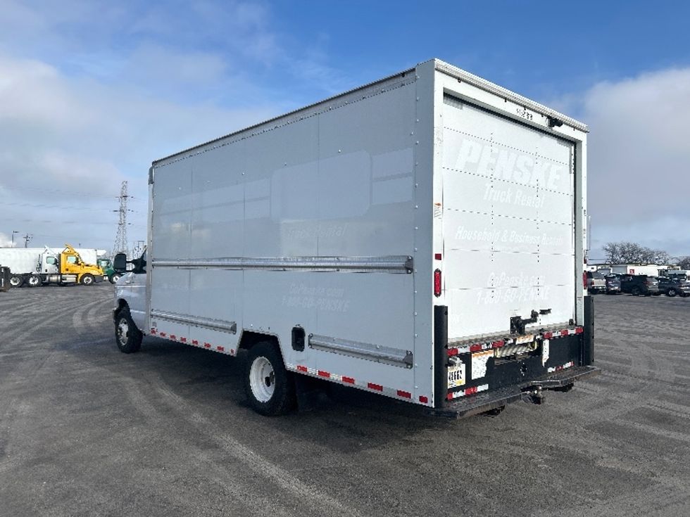 Light Duty Box Truck-Light and Medium Duty Trucks-Ford-2022-E350-East Chicago-IN-88,510\n\t\tmiles-$ 32,750 - Image 6