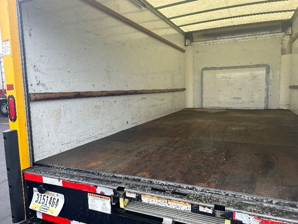Light Duty Box Truck-Light and Medium Duty Trucks-Ford-2022-E350-East Chicago-IN-88,680\n\t\tmiles-$ 29,750 - Image 11