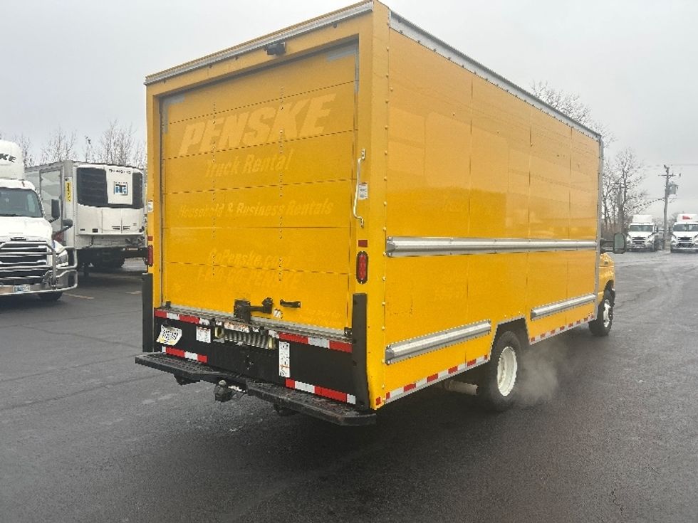 Light Duty Box Truck-Light and Medium Duty Trucks-Ford-2022-E350-East Chicago-IN-88,680\n\t\tmiles-$ 29,750 - Image 13