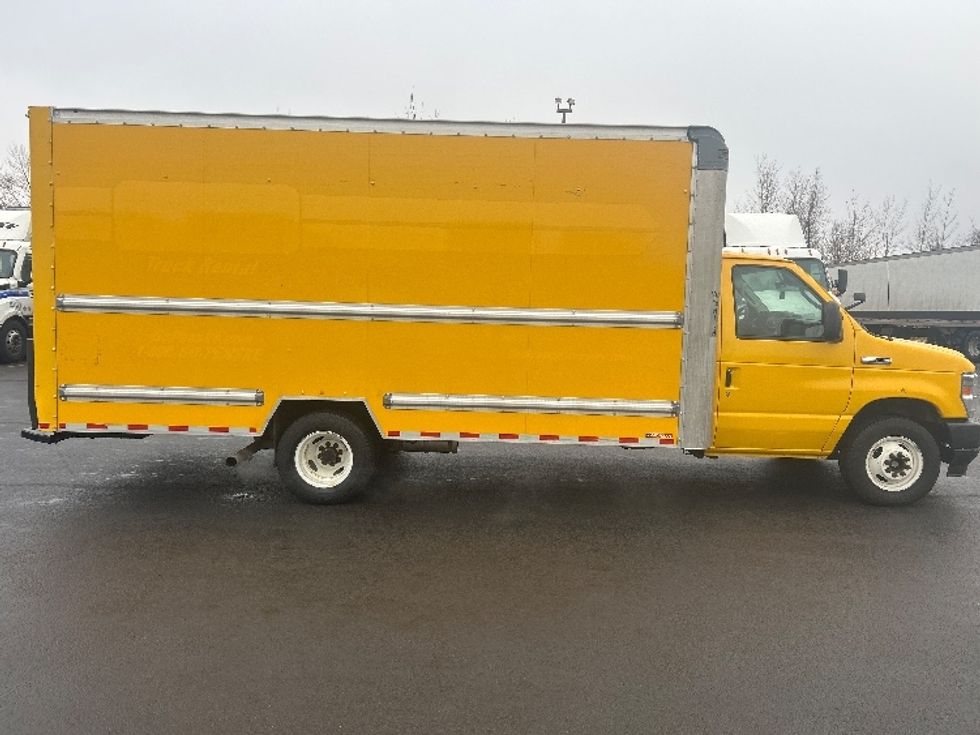 Light Duty Box Truck-Light and Medium Duty Trucks-Ford-2022-E350-East Chicago-IN-88,680\n\t\tmiles-$ 29,750 - Image 15