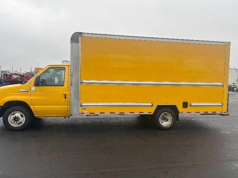 Light Duty Box Truck-Light and Medium Duty Trucks-Ford-2022-E350-East Chicago-IN-88,680\n\t\tmiles-$ 29,750 - Image 4