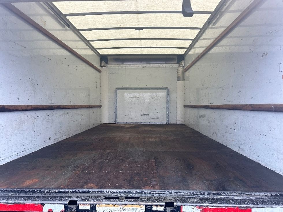 Light Duty Box Truck-Light and Medium Duty Trucks-Ford-2022-E350-East Chicago-IN-88,680\n\t\tmiles-$ 29,750 - Image 8