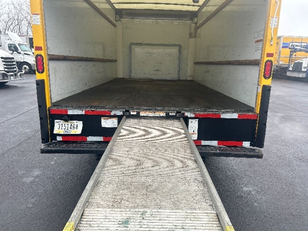 Light Duty Box Truck-Light and Medium Duty Trucks-Ford-2022-E350-East Chicago-IN-88,680\n\t\tmiles-$ 29,750 - Image 9