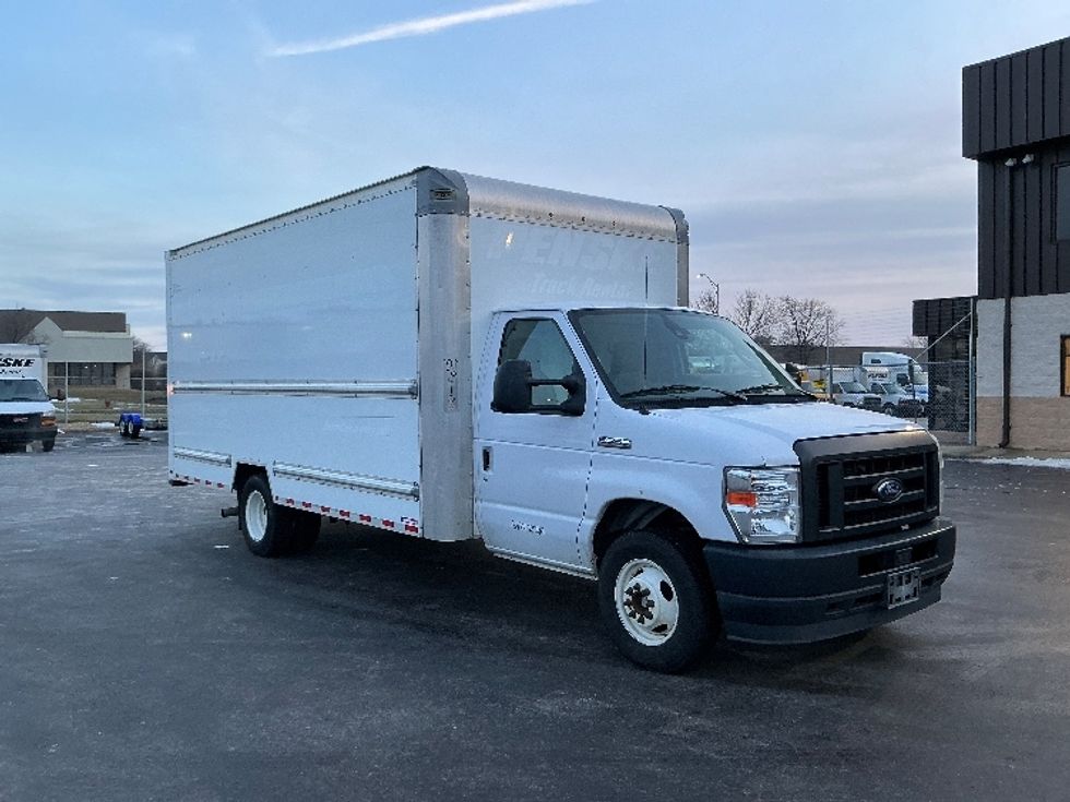 Light Duty Box Truck-Light and Medium Duty Trucks-Ford-2022-E350-East Chicago-IN-88,792\n\t\tmiles-$ 32,750 - Image 1