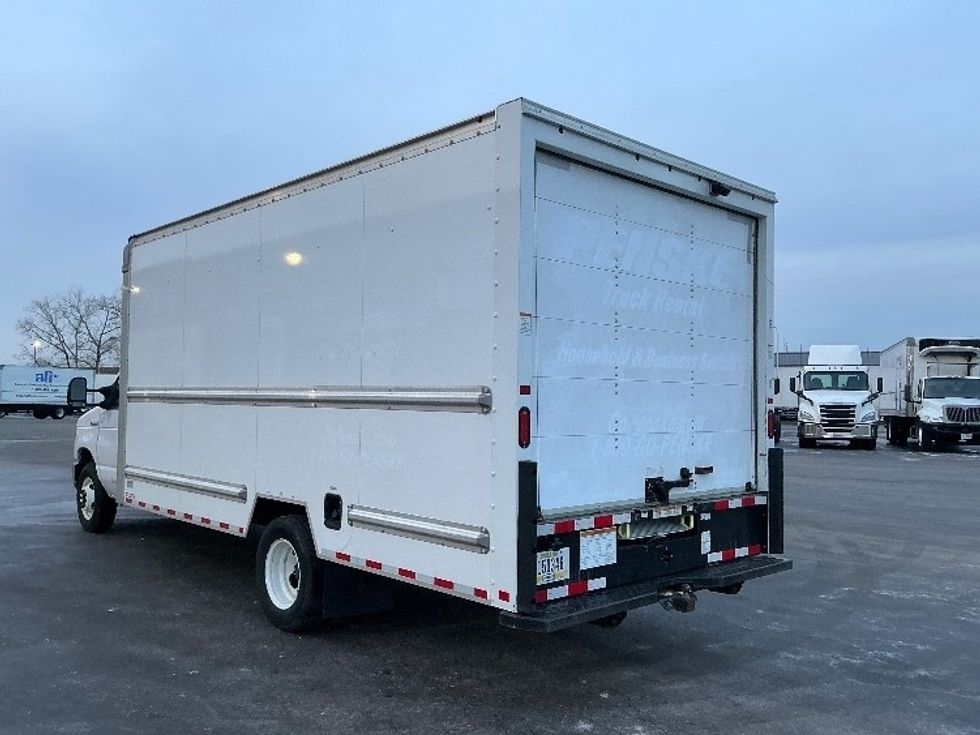 Light Duty Box Truck-Light and Medium Duty Trucks-Ford-2022-E350-East Chicago-IN-88,792\n\t\tmiles-$ 32,750 - Image 6