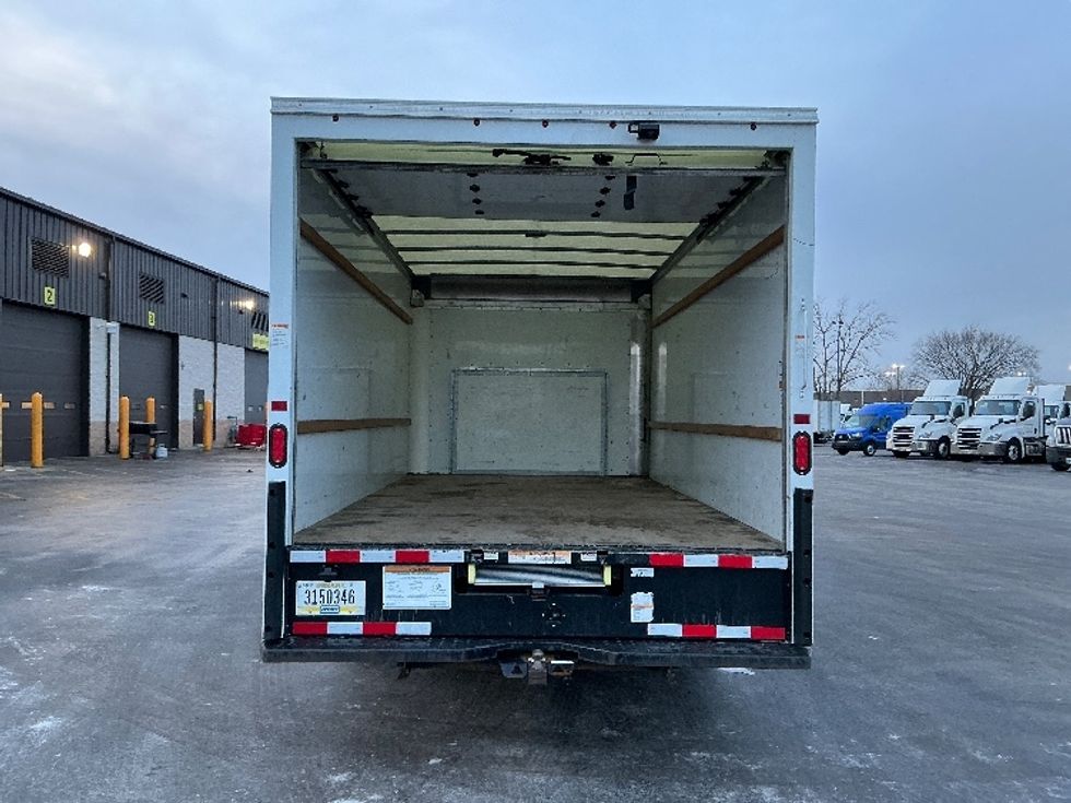 Light Duty Box Truck-Light and Medium Duty Trucks-Ford-2022-E350-East Chicago-IN-88,792\n\t\tmiles-$ 32,750 - Image 8