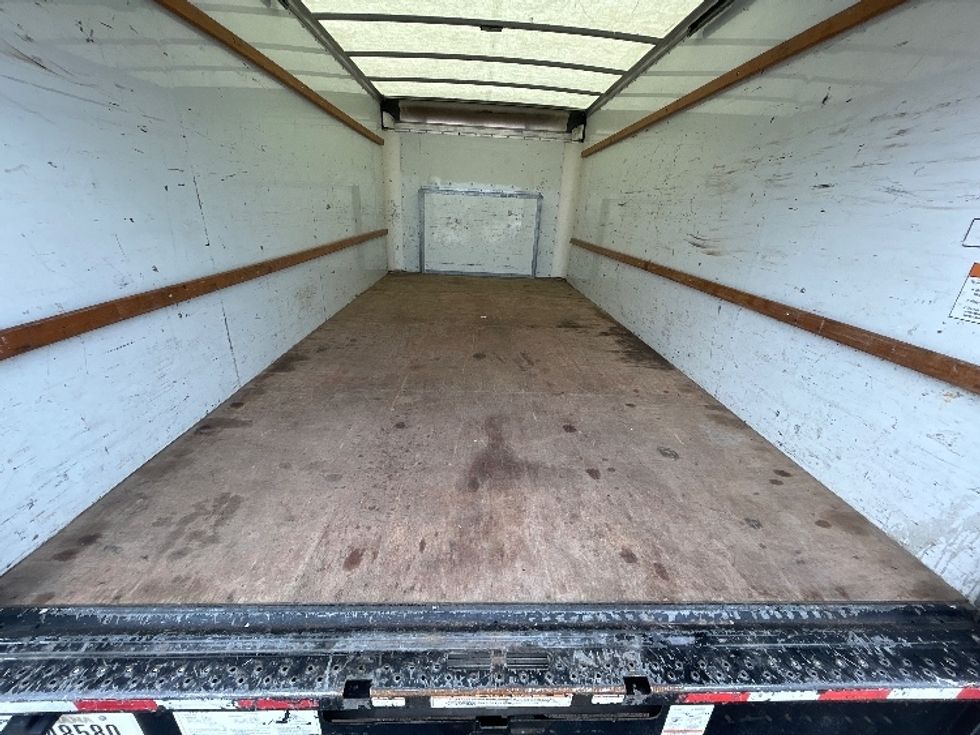 Light Duty Box Truck-Light and Medium Duty Trucks-Ford-2022-E350-East Chicago-IN-90,935\n\t\tmiles-$ 32,500 - Image 10