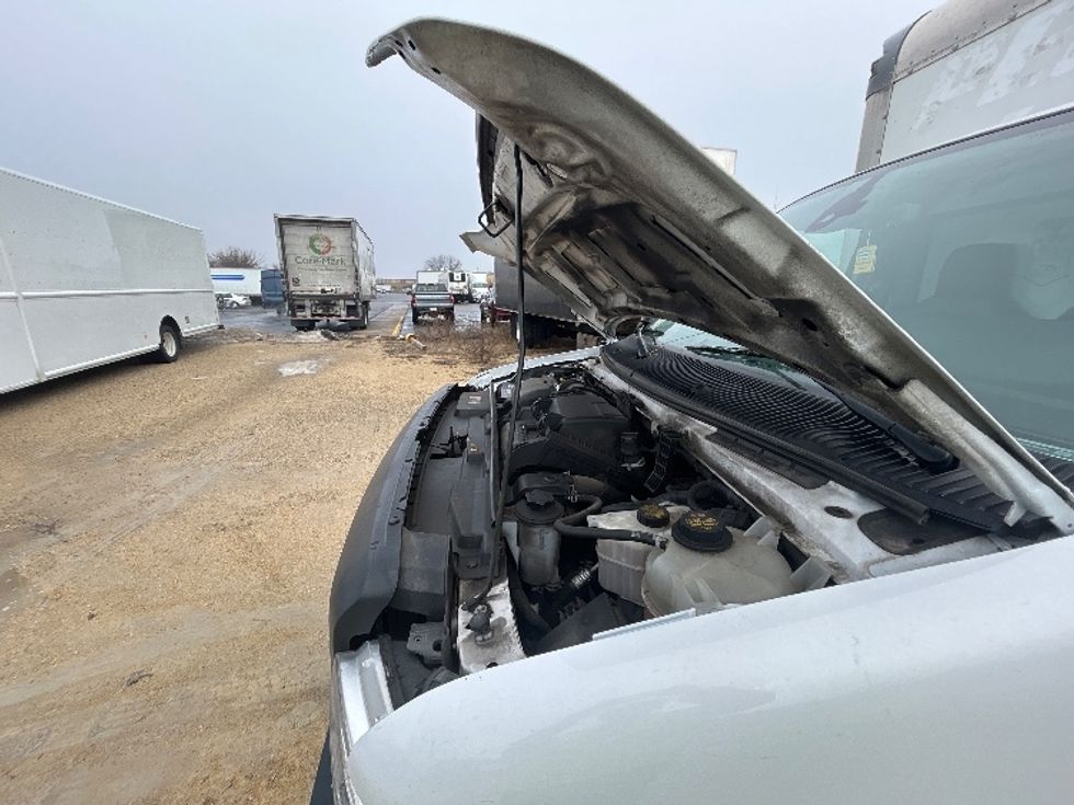 Light Duty Box Truck-Light and Medium Duty Trucks-Ford-2022-E350-East Chicago-IN-90,935\n\t\tmiles-$ 32,500 - Image 23