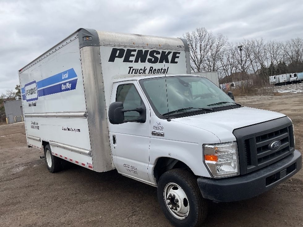 Light Duty Box Truck-Light and Medium Duty Trucks-Ford-2022-E350-East Chicago-IN-93,831\n\t\tmiles-$ 32,000 - Image 1