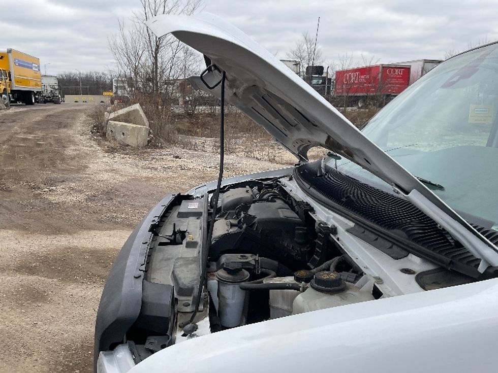 Light Duty Box Truck-Light and Medium Duty Trucks-Ford-2022-E350-East Chicago-IN-93,831\n\t\tmiles-$ 32,000 - Image 24