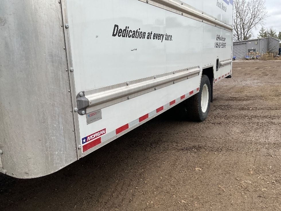 Light Duty Box Truck-Light and Medium Duty Trucks-Ford-2022-E350-East Chicago-IN-93,831\n\t\tmiles-$ 32,000 - Image 5