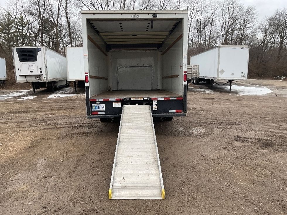 Light Duty Box Truck-Light and Medium Duty Trucks-Ford-2022-E350-East Chicago-IN-93,831\n\t\tmiles-$ 32,000 - Image 9