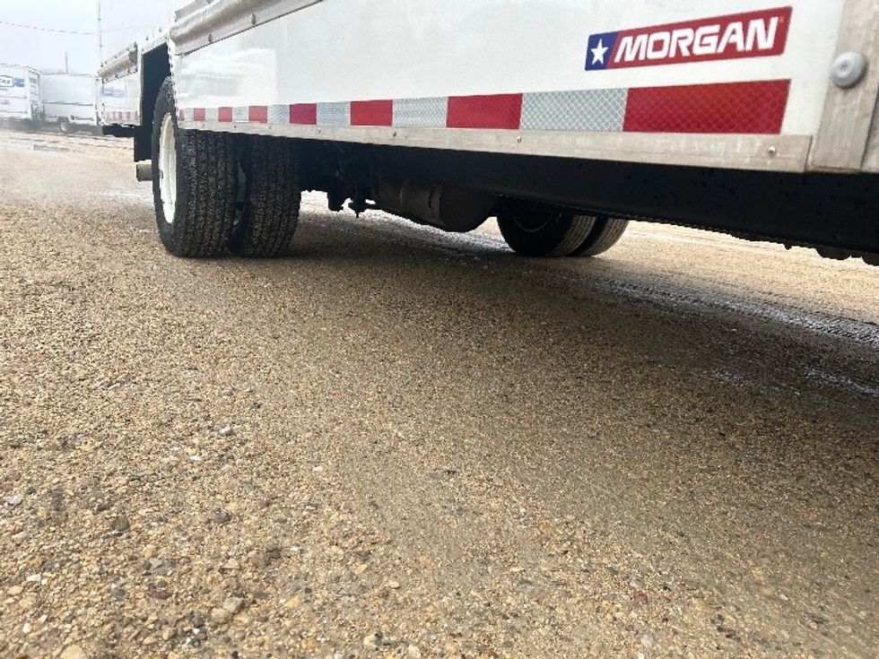 Light Duty Box Truck-Light and Medium Duty Trucks-Ford-2022-E350-East Chicago-IN-95,155\n\t\tmiles-$ 32,000 - Image 14