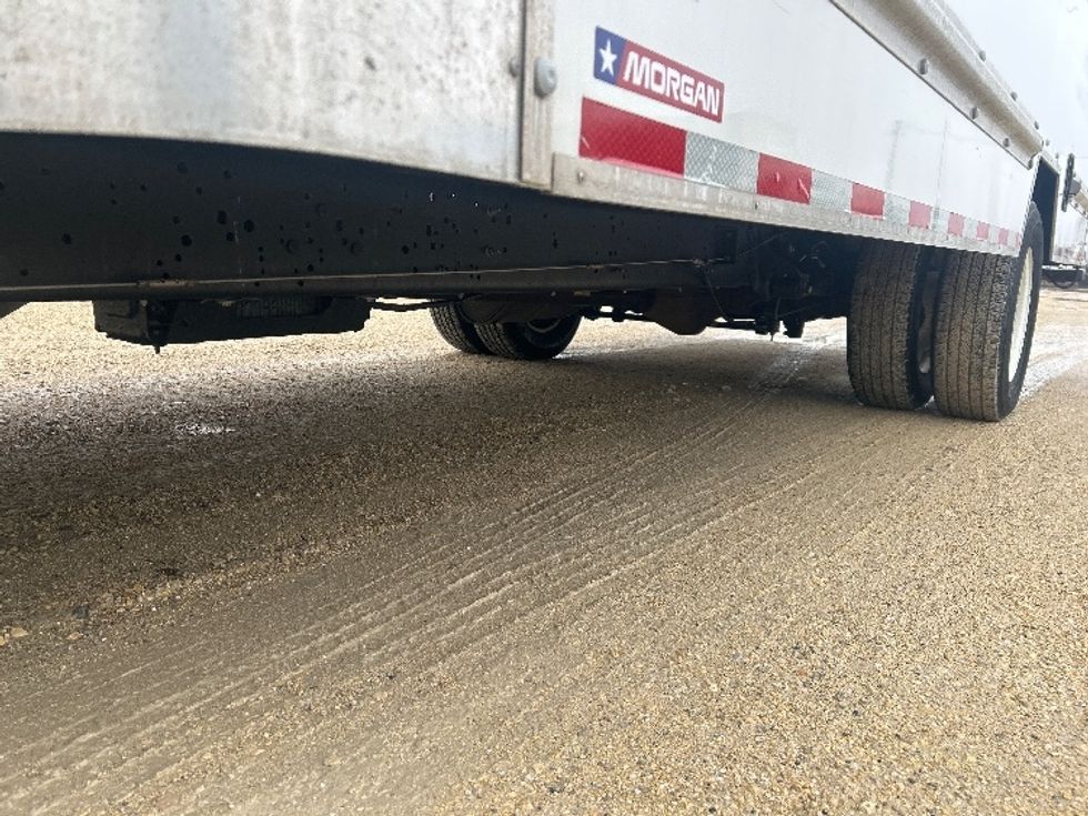 Light Duty Box Truck-Light and Medium Duty Trucks-Ford-2022-E350-East Chicago-IN-95,155\n\t\tmiles-$ 32,000 - Image 5