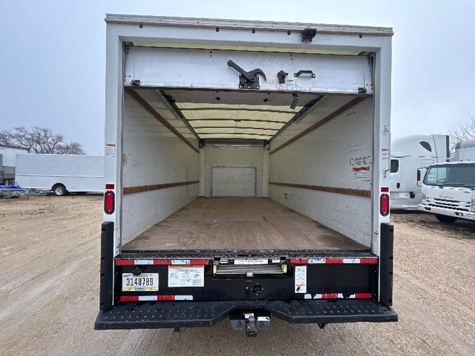 Light Duty Box Truck-Light and Medium Duty Trucks-Ford-2022-E350-East Chicago-IN-95,155\n\t\tmiles-$ 32,000 - Image 9