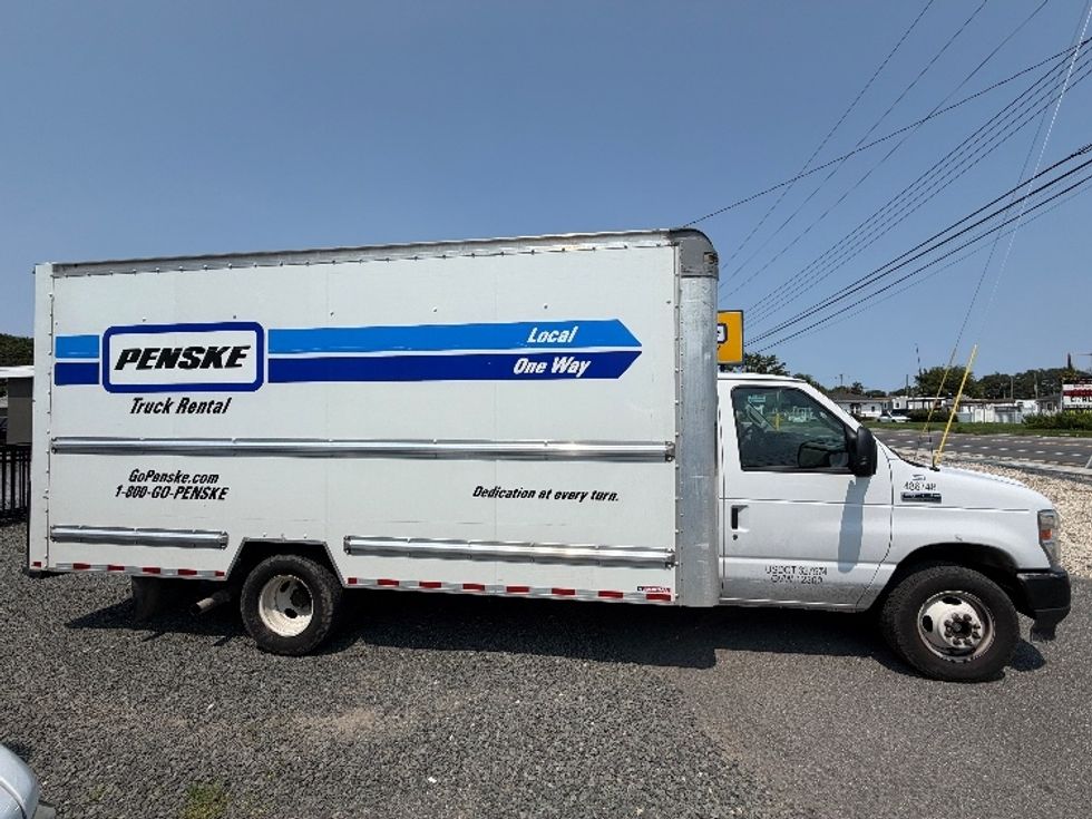 Light Duty Box Truck-Light and Medium Duty Trucks-Ford-2022-E350-Edison-NJ-132,020\n\t\tmiles-$ 25,500 - Image 14