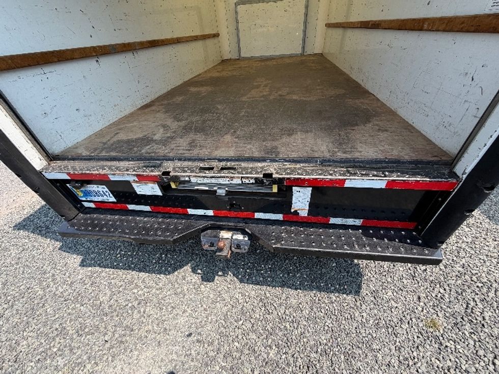 Light Duty Box Truck-Light and Medium Duty Trucks-Ford-2022-E350-Edison-NJ-132,020\n\t\tmiles-$ 25,500 - Image 9