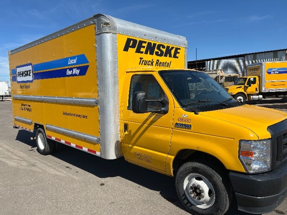 Light Duty Box Truck-Light and Medium Duty Trucks-Ford-2022-E350-El Centro-CA-121,978\n\t\tmiles-$ 25,250 - Image 1